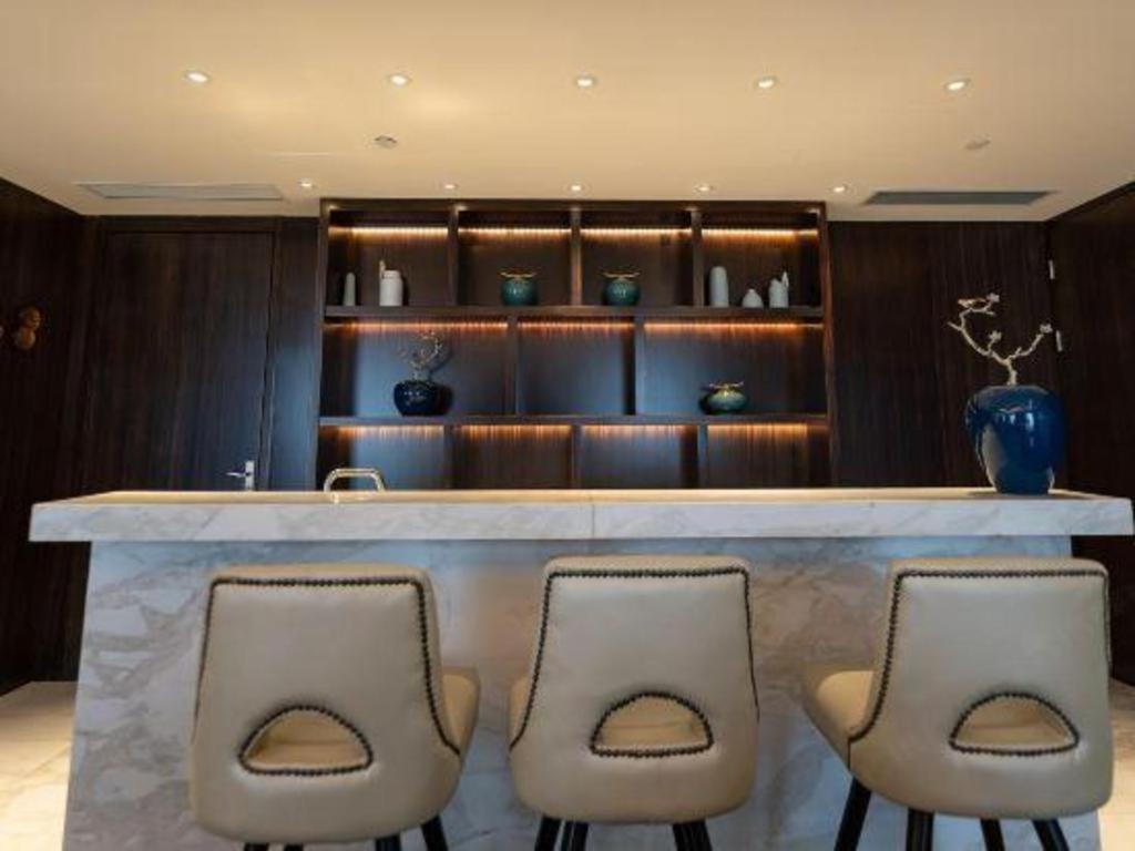 荆州绿地铂骊酒店 外观 照片